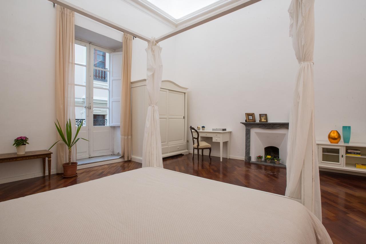 Residenze Al Castello Hotel กาญารี ภายนอก รูปภาพ