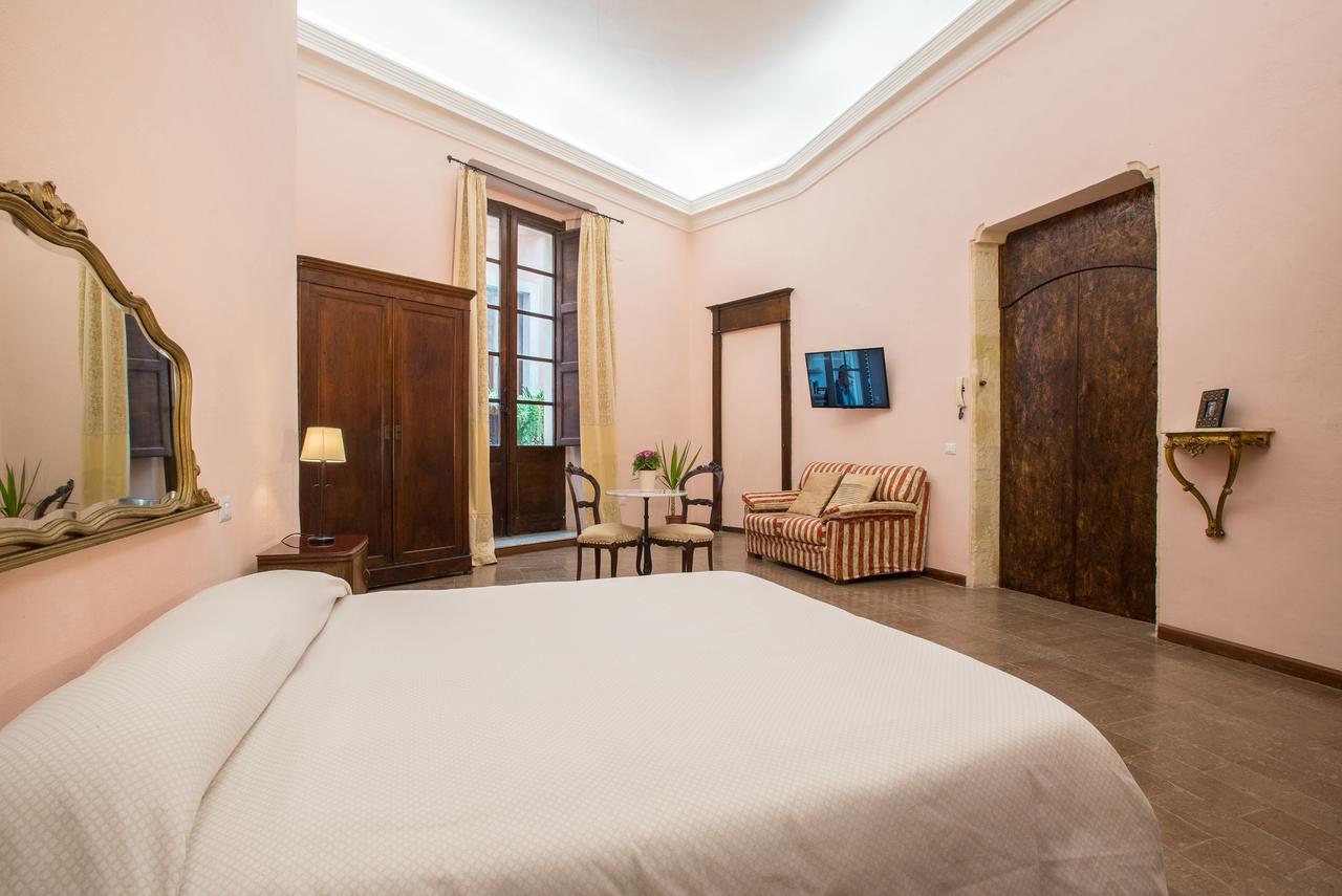 Residenze Al Castello Hotel กาญารี ภายนอก รูปภาพ