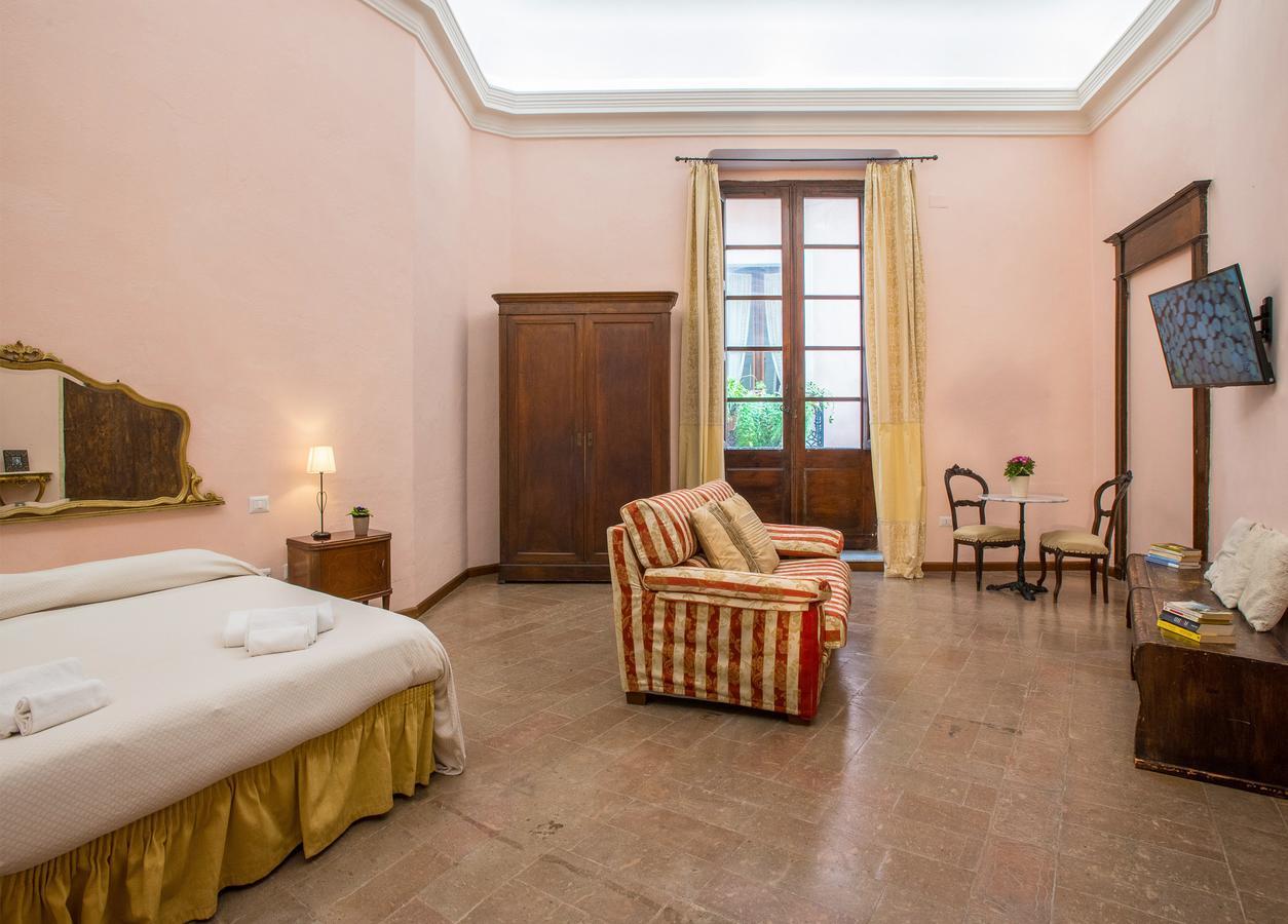 Residenze Al Castello Hotel กาญารี ภายนอก รูปภาพ